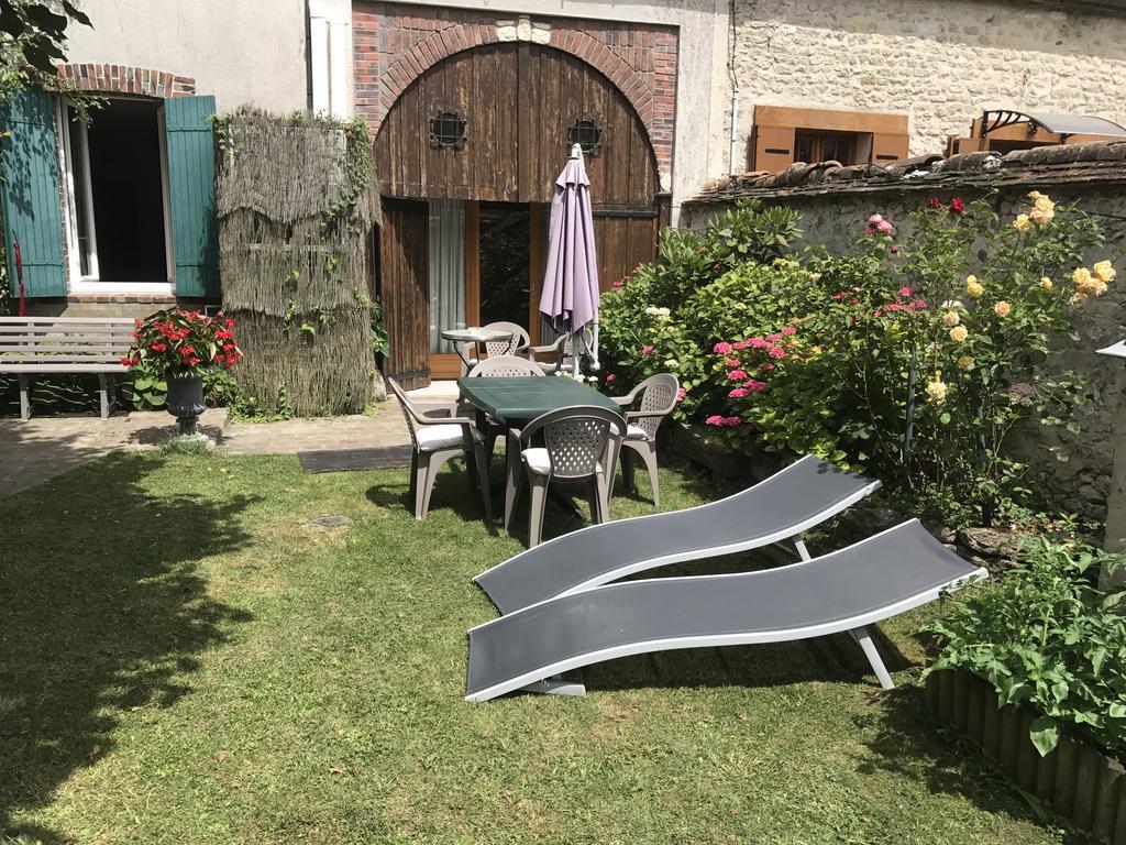 Résidence La Beauceronne Ouarville Esterno foto